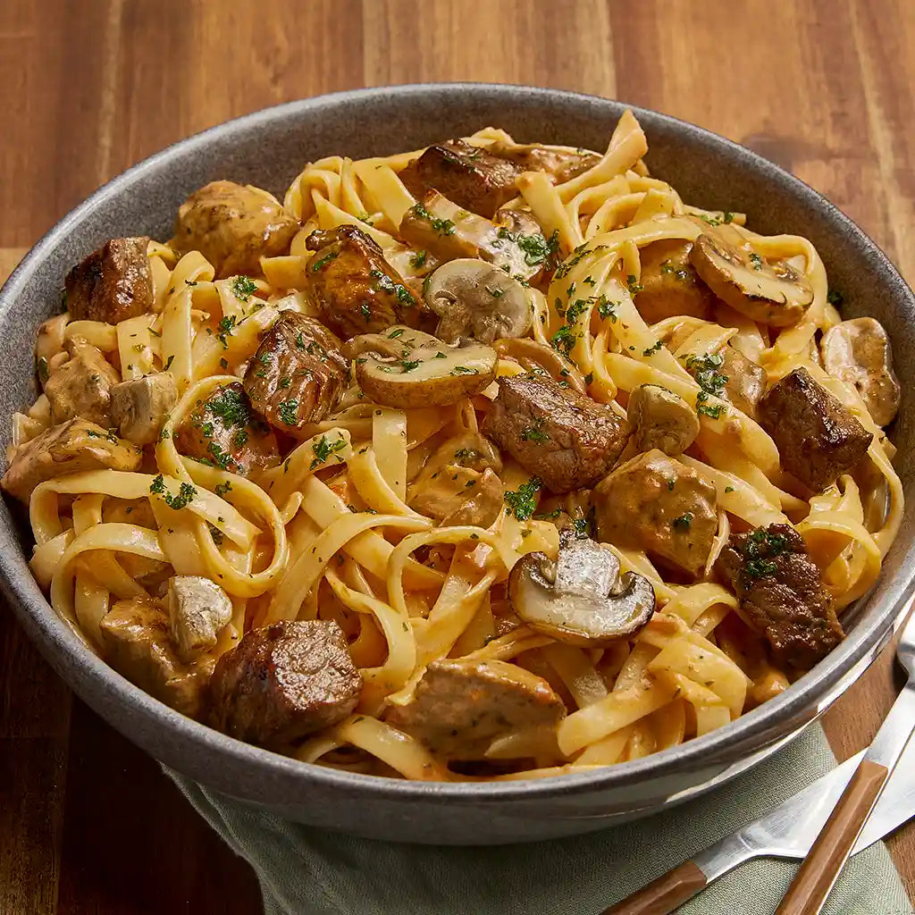 Beef & Mushroom Stroganoff w Fettuccine